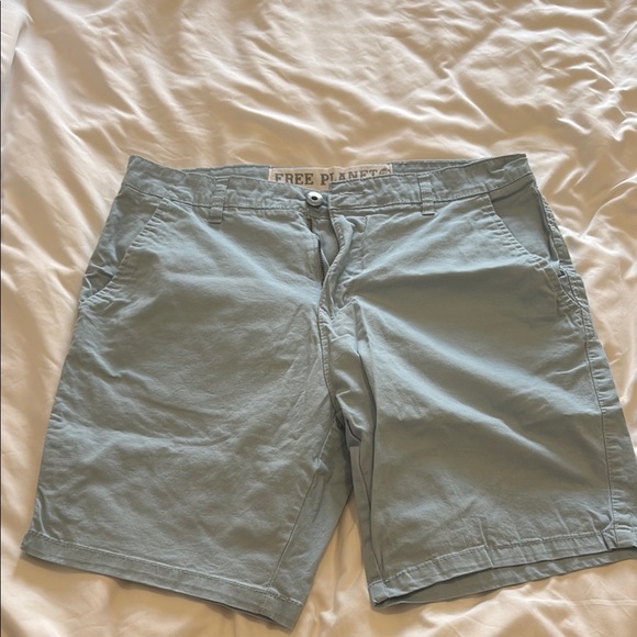 Free Planet Blue Flat Front Shorts Versatile Style - Picture 1 of 3